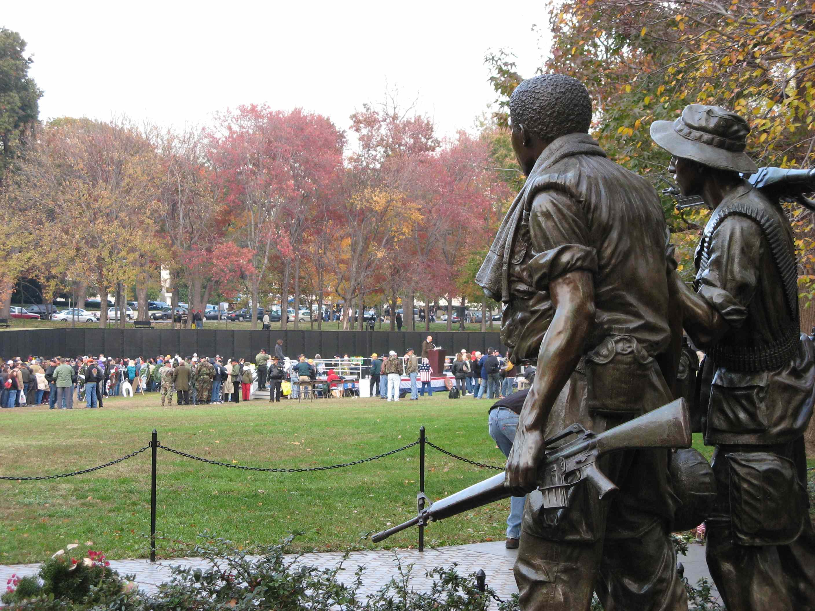 Vietnam - soldier statutes looking on.jpg