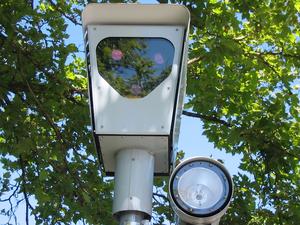 Red light camera in use in Beaverton, OR.  From Wikipedia (commons)