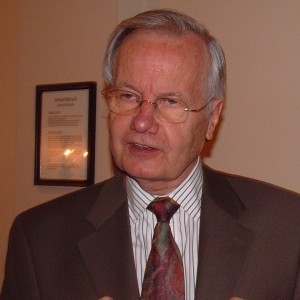 Bill Moyers e1307599881500